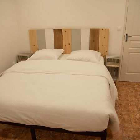 Ferienwohnung Dg Location Saint-Quentin  Exterior foto