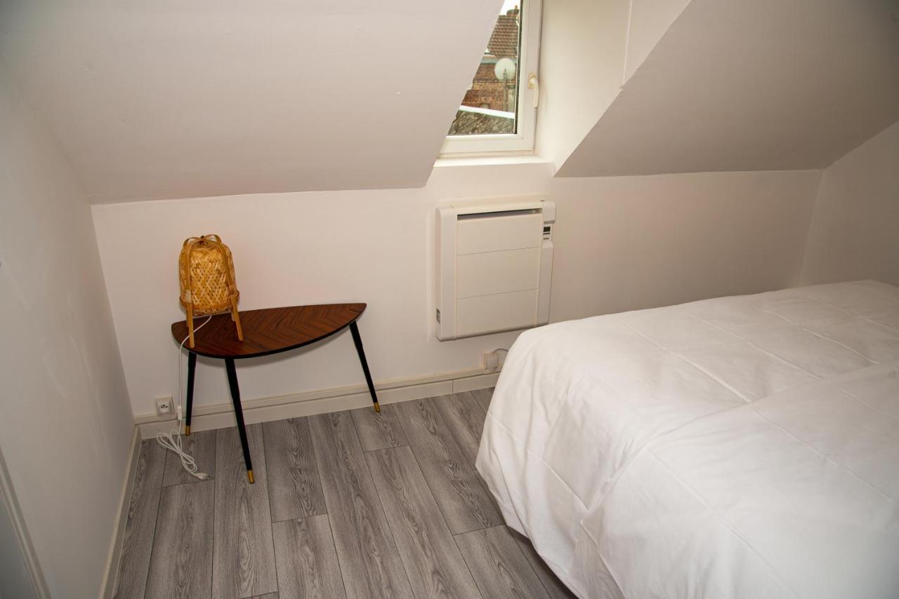 Ferienwohnung Dg Location Saint-Quentin  Exterior foto