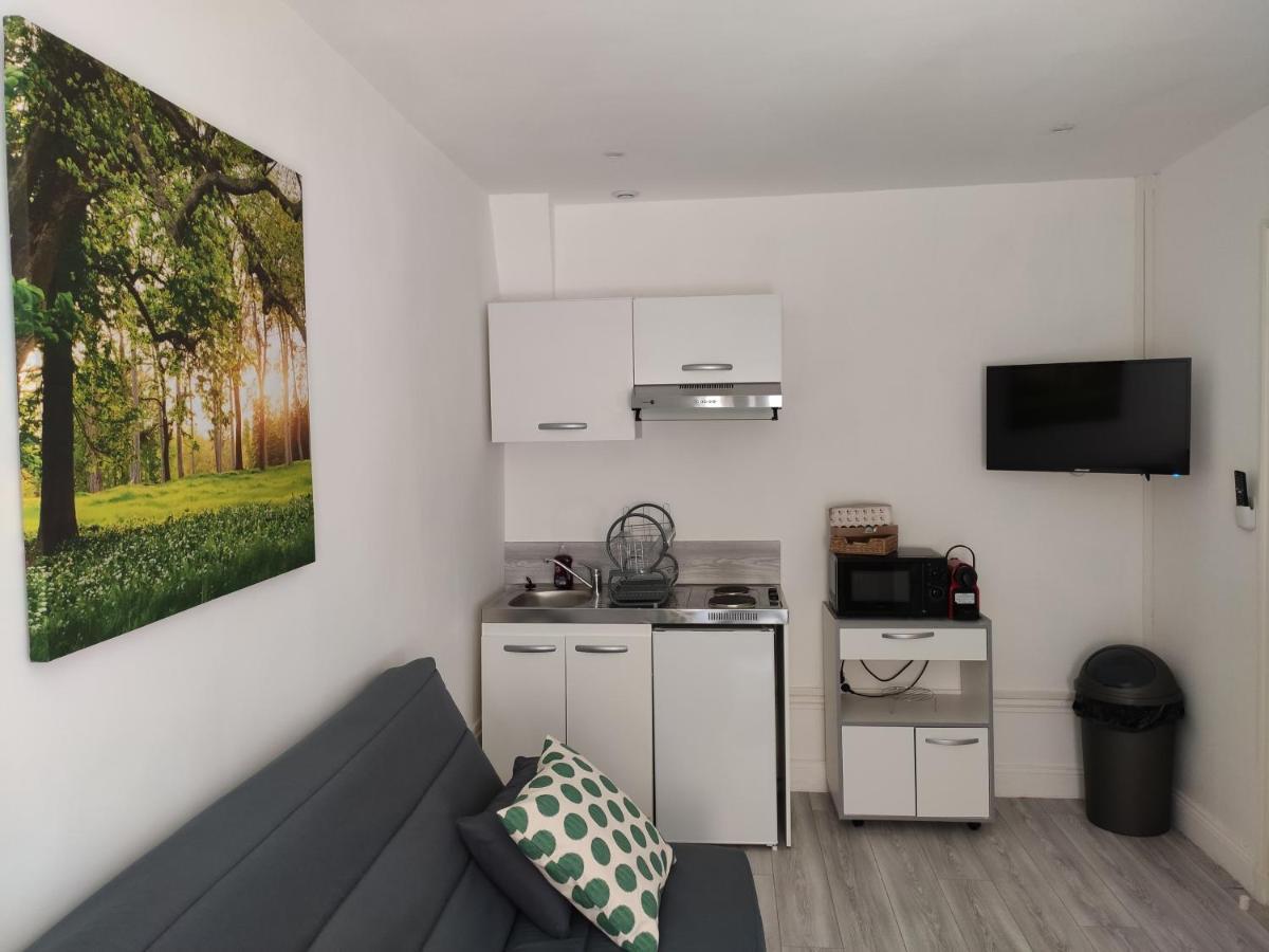 Ferienwohnung Dg Location Saint-Quentin  Exterior foto